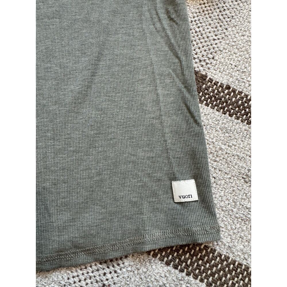 Vuori Pose Fitted Tee Rib Knit Green Crop Women’s Small Short Sleeve Shirt - Picture 2 of 6